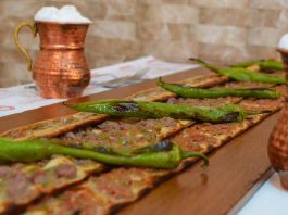 Konya Etli Ekmek
