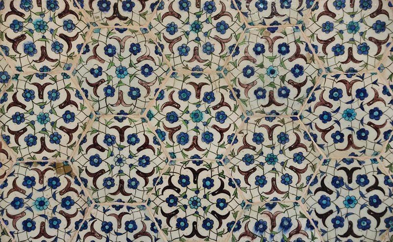 Ramazanoğulları camii çinileri