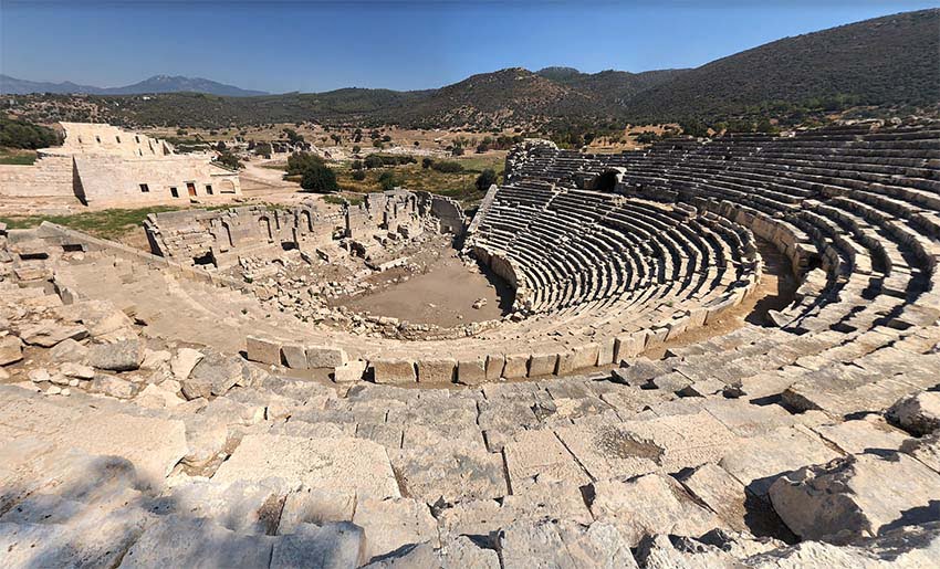 patara plajı ve antik tiyatro