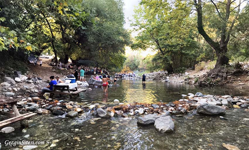 Altınoluk Şahinderesi Kanyonu piknik alanı