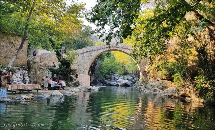 mıhlı şelalesi ve çayı taş köprü