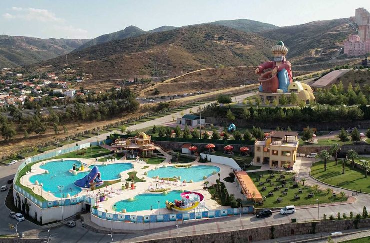 aqua uzundere yüzme havuzu karabağlar