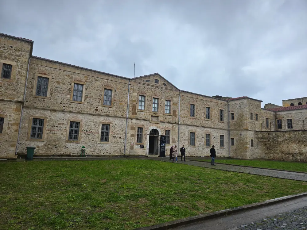 sinop kapalı cezaevi müzesi giriş ve fotoğraflar